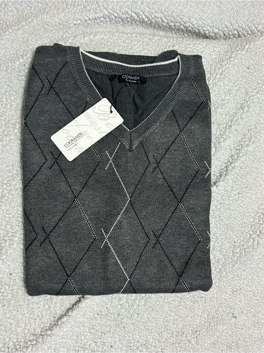 COFANDY Men’s Dark Gray V-Neck Argyle Sweater